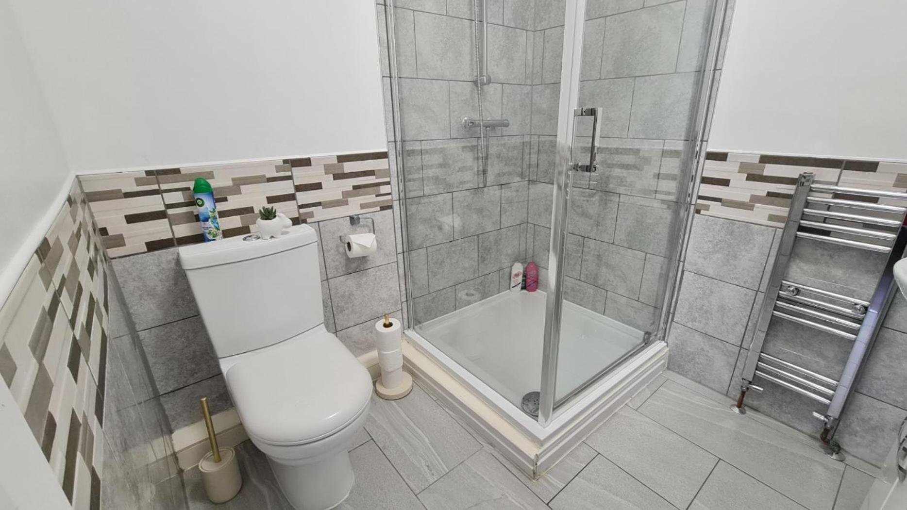 Cosy Studio With Kitchenette And Private Bathroom - 15Mins To Central London! Buitenkant foto